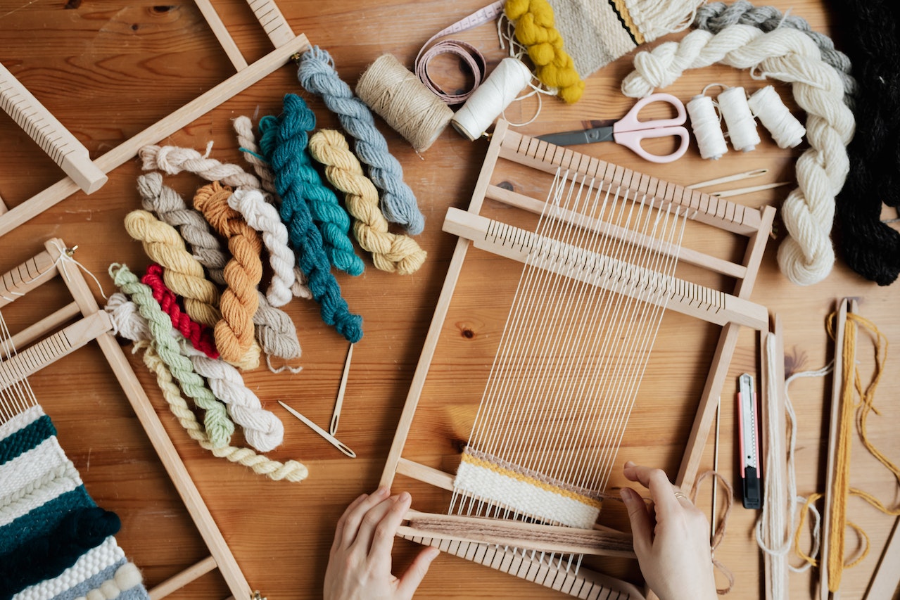 knitting a loom | fall DIY projects